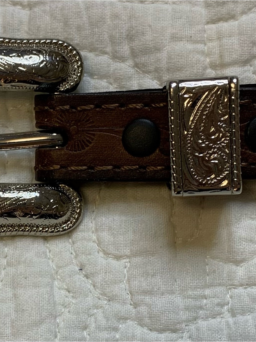 Vintage-Style Brown Leather Western Belt with Silver Buckle - Picture 3 of 12
